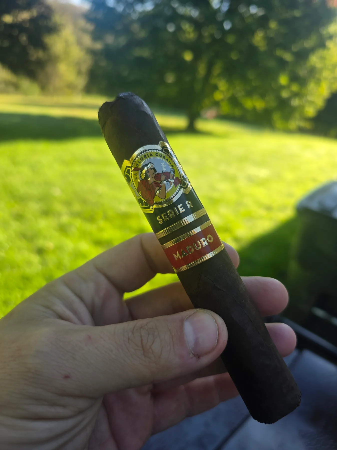 La Gloria Cubana Serie R Maduro shared by Tyler