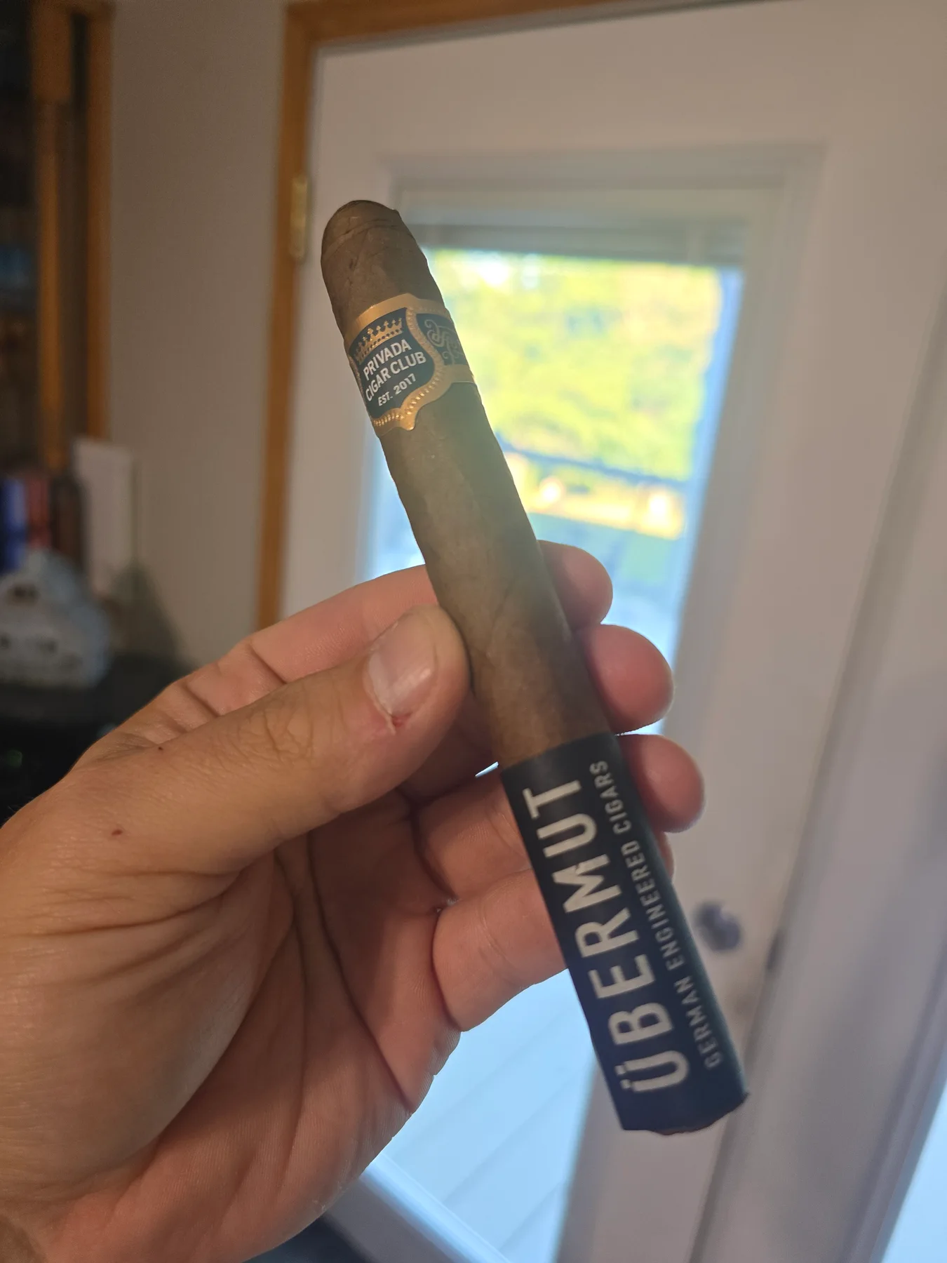 Privada Cigar Club UBERMUT